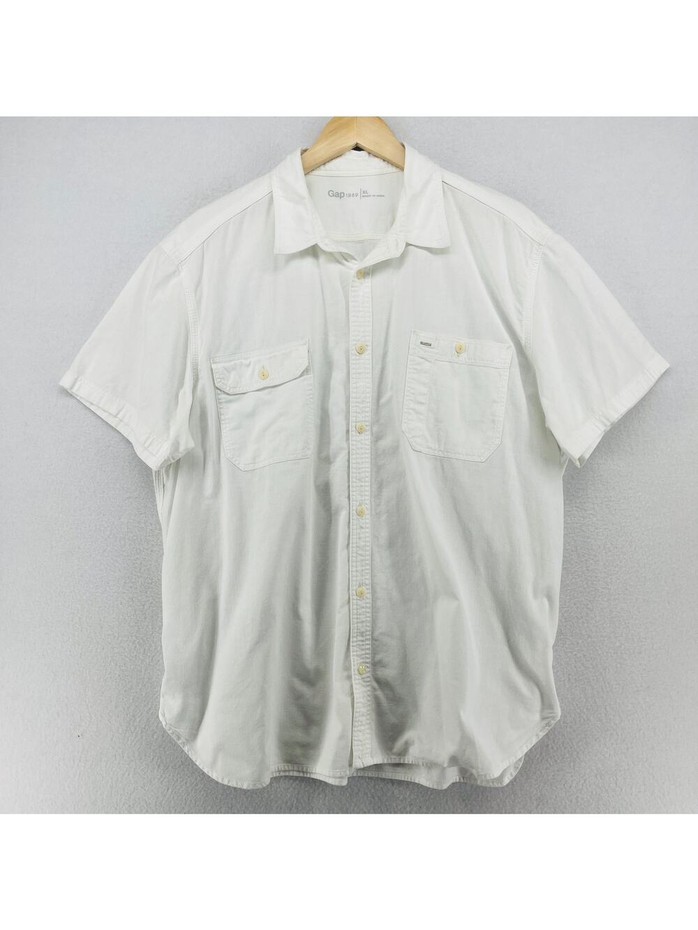 GAP Shirt Mens XL 1969 Icon Worker Button Up Short Sleeve Camp Cotton White